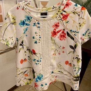 Floral top